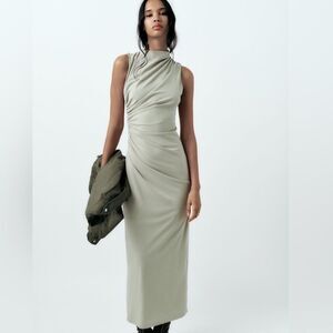 Zara Green Sleeveless Midi Dress
